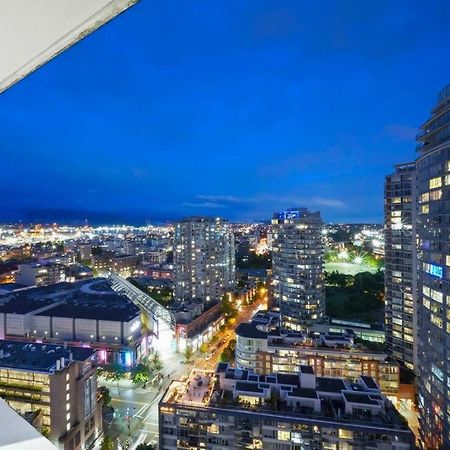 Water View Condo In Downtown فانكوفر المظهر الخارجي الصورة